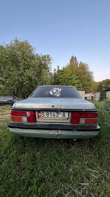 mazda 626 2 2: Mazda 626: 1985 г., 2 л, Механика, Бензин, Седан — 6