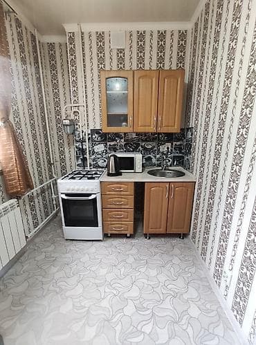 Батирлер: 1 бөлмө, Чогуу жашоосу жок, Толугу менен эмереги бар — 4