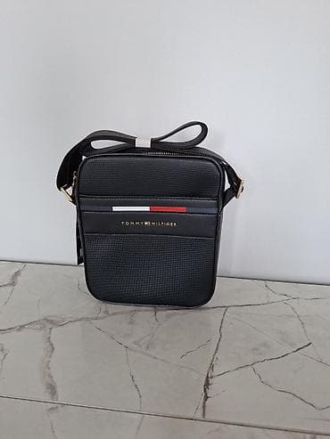 кожзам: БарсеткаTommy Hilfiger - Компактная кросс-боди/мессенджер в черном — 5