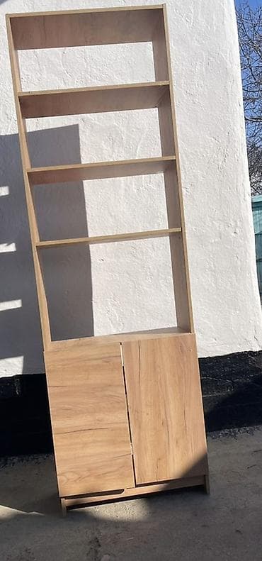 раскройный стол с полкой: Книжная полка, Новый, ЛДСП, Напольная — 1