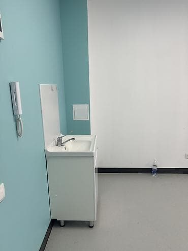 аренда стом кабинета бишкек: Кабинет Для гинеколога, Для косметолога, Для массажиста, В административном здании, 23 м², Долгосрочно — 5