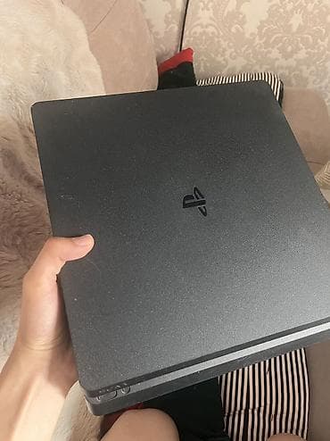 ps4 9 0: PS4 Slim на 500гб не прошитый, два не ориг джойстика но работают — 3