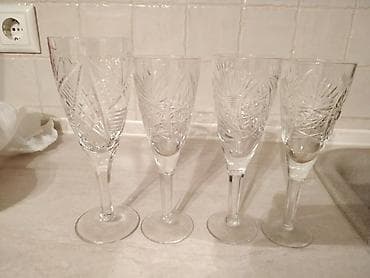 фужеры: 1.Фужеры Boghemia.4шт по 500 .
2.Фужерысоветский хрусталь, по 400 — 2