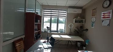 на первой линии: В административном здании, 12 м², Долгосрочно, 1 линия, С юридическим адресом — 2