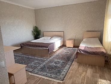 Комнаты: Сдается просторный номер с отдельным санузлом. Особенности: - — 4