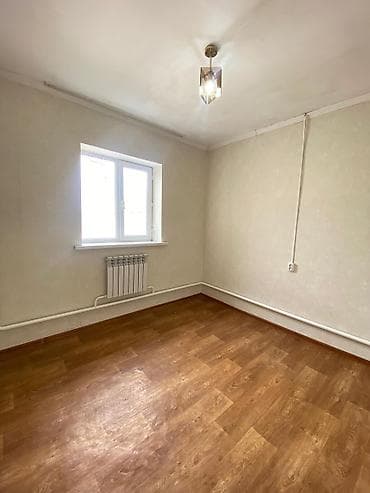 обмен жилья: Продаётся полдома Адрес: с. Чон-Арык Площадь: 40 м² Коммуникации — 3