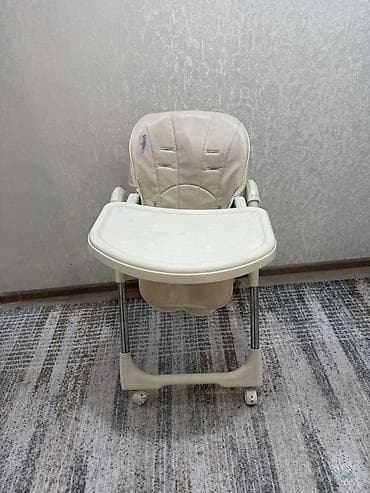 Детский стульчик для кормления, складной. Особенности: - Съемный