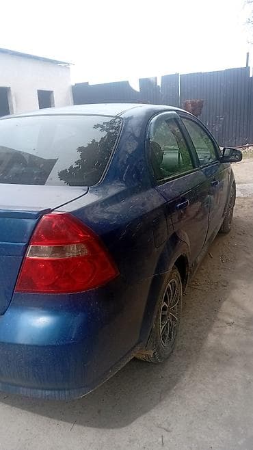 баа: Chevrolet Aveo: 2008 г., Кол менен иштөөчү, Седан — 4