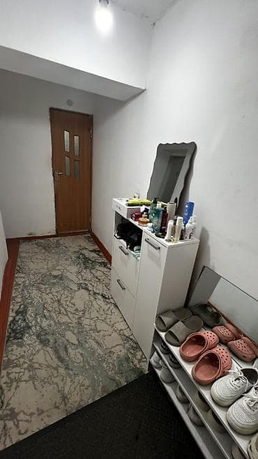 свердлова: 1 комната, 30 м², Аламедин-1 мкр Индивидуалка, 4 этаж, Старый ремонт — 3
