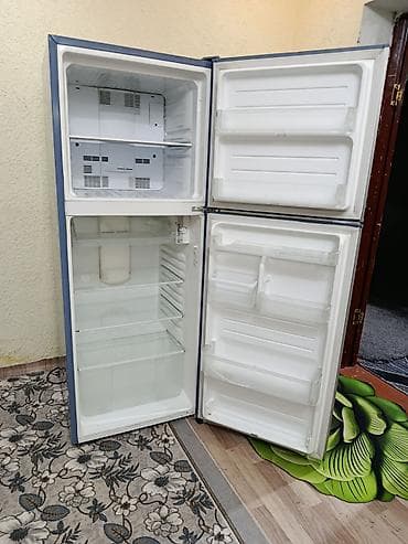 hitachi холодильник: Холодильник Sharp, Б/у, Двухкамерный, No frost, 60 * 160 * 60 — 8