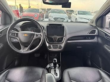 shevrolet camaro: Chevrolet Spark: 2019 г., 0.1 л, Автомат, Бензин, Хэтчбэк — 3