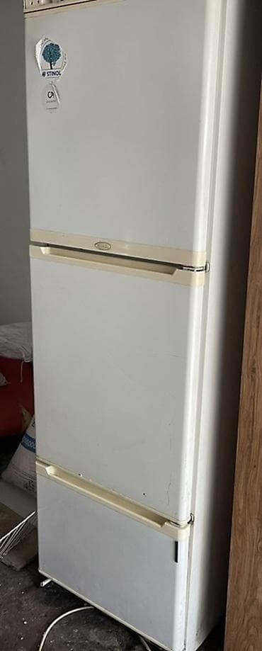 komp kg: Холодильник Stinol, Б/у, Двухкамерный, 60 * 200 * 60 — 1