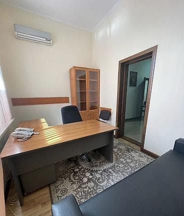 Недвижимость: Сдается офисное помещение на первой линии в центре города! Район — 9