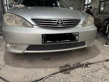 Передняя решётка радиатора и нижняя сетка бампера для Toyota Camry