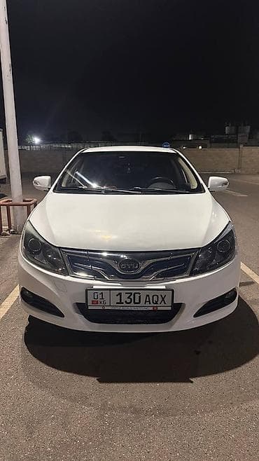 byd f3: BYD E5: 2017 г., Робот, Гибрид, Седан — 1