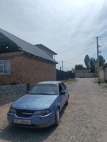 Daewoo Nexia: 2008 г., 1.5 л, Механика, Бензин, Седан