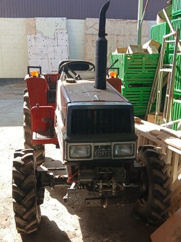 купить минитрактор бу из японии: Продаю мини трактор все работает есть огригаты фриза косилка вложений — 1