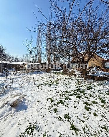 Кыймылсыз мүлк: 🔥СРОЧНО! 🏠Продаётся дом в с. Сокулук 🟡Комнаты: 4 🟡Участок: 6 соток — 7