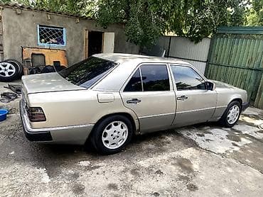 мерс 124 парок: Mercedes-Benz W124: 1991 г., Механика, Седан — 3