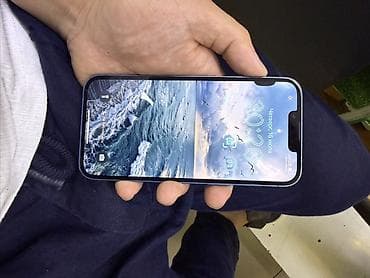 macbook air 13: IPhone 13, цвет Blue Телефон в отличном состоянии на экране — 3