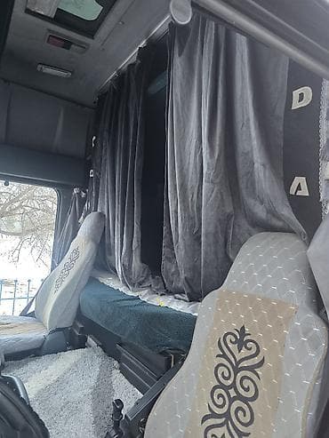 mercedes w114: Тягач, DAF, 2004 г. — 9