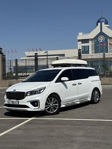 Kia Carnival: 2018 г., 2.2 л, Автомат, Дизель, Вэн/Минивэн — 1