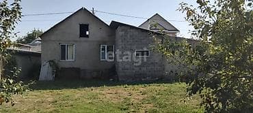 Дома: Продаётся жилой дом с несколькими комнатами. Планировка классическая — 10
