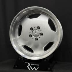 купить диски на авто в бишкеке: Литые Диски R 17 AMG, Комплект, отверстий - 5, Новый — 3