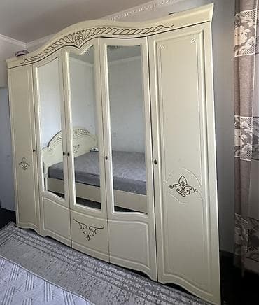 тумба в спальню: Спальный гарнитур в классическом стиле, цвет слоновой кости с — 1