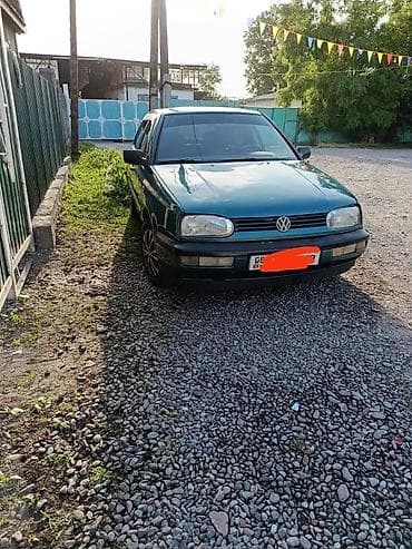 Транспорт: Volkswagen Golf: 1993 г., 1.8 л, Механика, Бензин, Хэтчбэк — 4