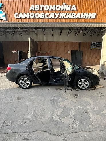 platz vitz: Toyota Corolla: 2006 г., 1.6 л, Робот, Бензин, Седан — 2