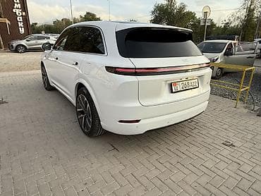 линолеум на авто: Lixiang L7: 2024 г., 1.5 л, Автомат, Электромобиль, Внедорожник — 5