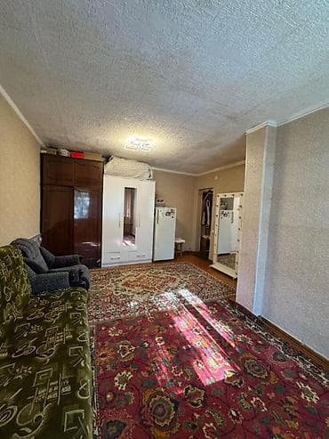 хрущёвка: 1 комната, 28 м², Политех Хрущевка, 1 этаж, Старый ремонт — 1