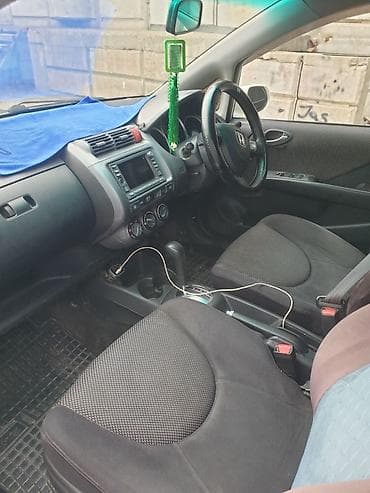 вид машина: Honda Fit: 2003 г., 1.5 л, Вариатор, Бензин, Хэтчбэк — 9