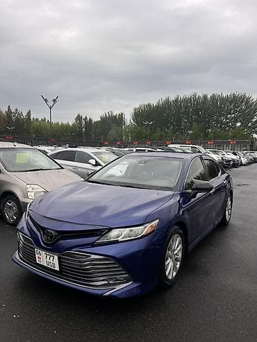 Toyota Camry: 2018 г., 2.5 л, Автомат, Бензин, Седан