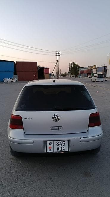 6: Volkswagen Golf: 2003 г., 1.6 л, Механика, Бензин, Хэтчбэк — 4