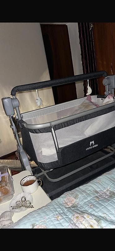 детские вещи от 0 до 1: Манеж-кровать, Новый, Складной — 1