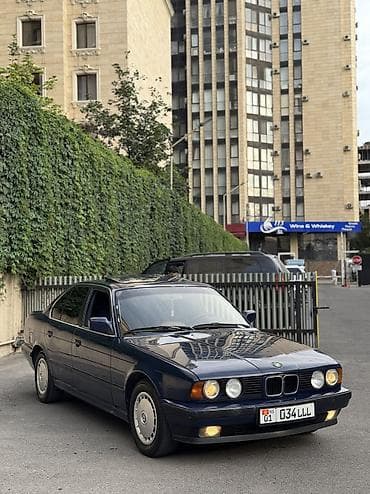 Транспорт: BMW 520: 1991 г., 2 л, Механика, Бензин, Седан — 3