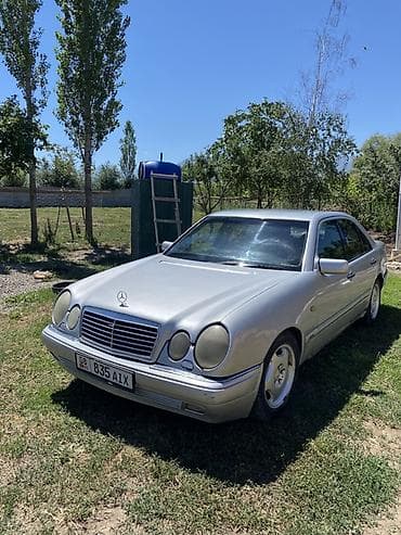 1025 2: Mercedes-Benz : 1996 г., 2.3 л, Механика, Бензин, Седан — 1