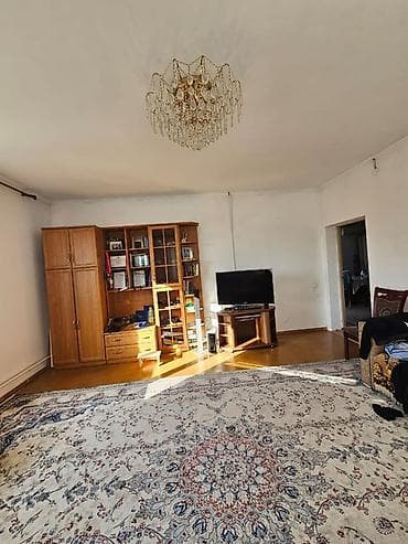 выход к речке: Продаётся жилой дом у воды. Описание: - Просторные светлые комнаты с — 1