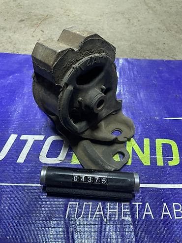 9: Подушка мотора Honda 1994 г., Б/у, Оригинал — 3