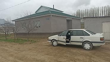 Volkswagen Passat: 1989 г., Седан — 2
