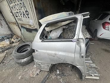 Стойка кузова Toyota, Б/у