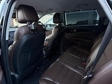 rexston khan: Kia Sorento: 2016 г., 2 л, Автомат, Дизель, Кроссовер — 10