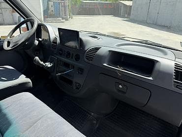 сапог грузавой: Легкий грузовик, Mercedes-Benz, Стандарт, 1,5 т, Б/у — 2