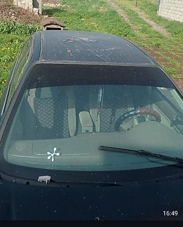 торг у капота: Honda Civic: 1998 г., Седан — 2