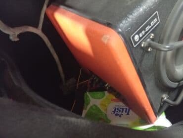 купить усилитель звука в авто: Автомобильный сабвуфер в корпусе - Марка/модель на шильдике: E5-OLOM — 1