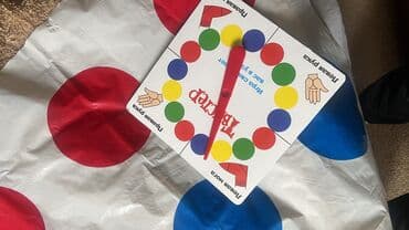 приму в дар: 🎈Твистер игра отдам за 2 альпен гольда 🌸Игра настольная Фиксики за 2 — 3