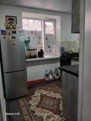 срочно продаётся 1 комнатная квартира в районе шлагбаум по улице кенсуйская 17 пересекает интергельпо: 2 комнаты, 44 м², Хрущевка — 18