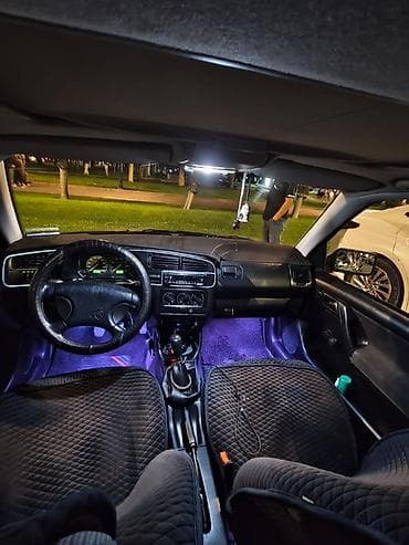6: Volkswagen Golf: 1993 г., 1.6 л, Механика, Бензин — 6